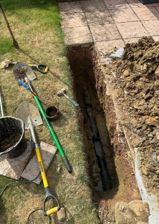 About 12 WhatsApp Image 2024-10-28 at 15.07.38 (8)